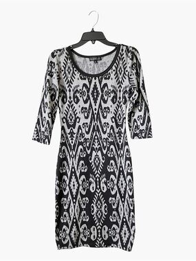 Derek Heart Junior Sweater Knit Dress Size M Soft Stretchy Gray Black Geo Print